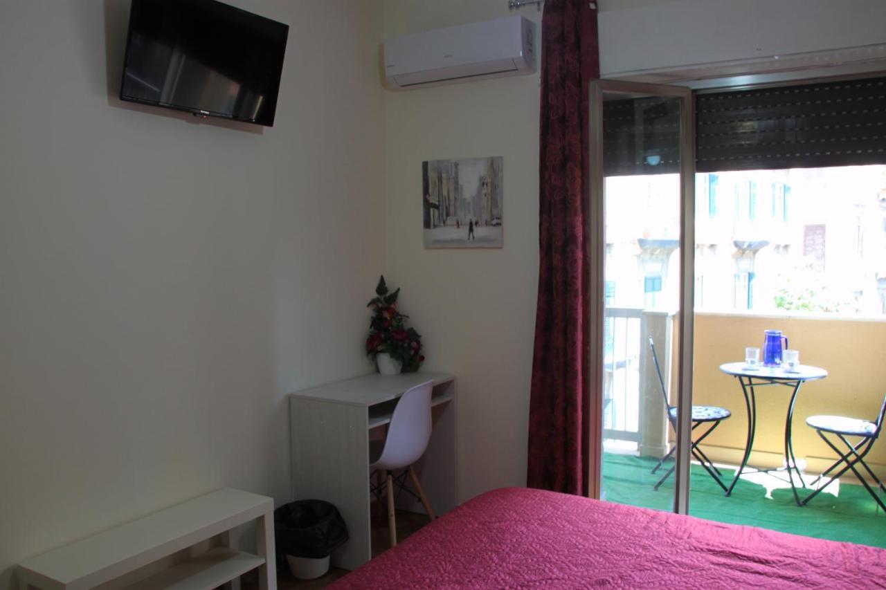 B&B Alexander-Room And Breakfast Palermo Dış mekan fotoğraf