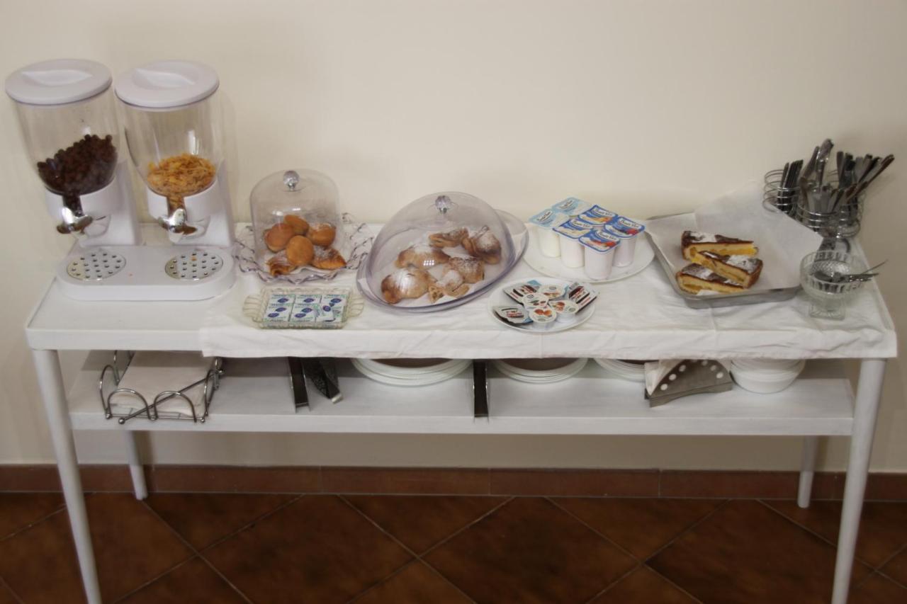 B&B Alexander-Room And Breakfast Palermo Dış mekan fotoğraf