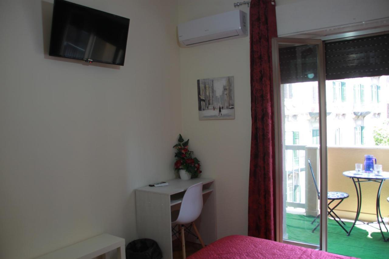 B&B Alexander-Room And Breakfast Palermo Dış mekan fotoğraf